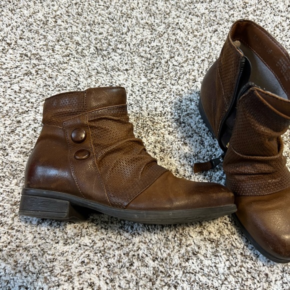 Miz Mooz NYC Booties Size 6 - Picture 2 of 5